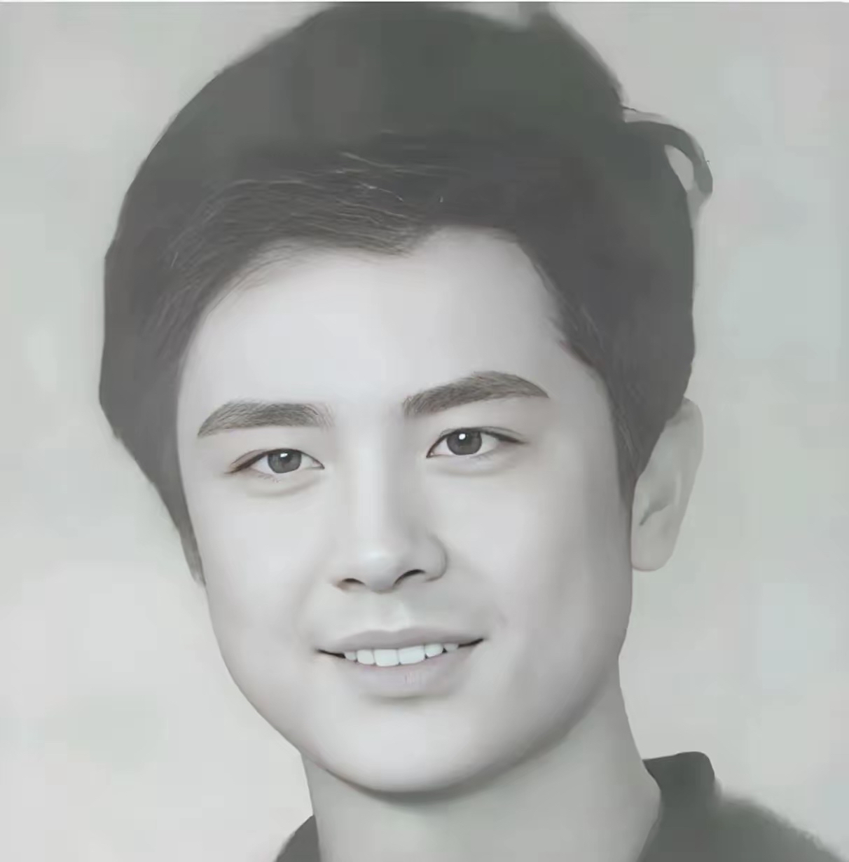 男的长相怎样才算英俊呢?